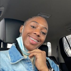 Meet your Posher, Jasmine